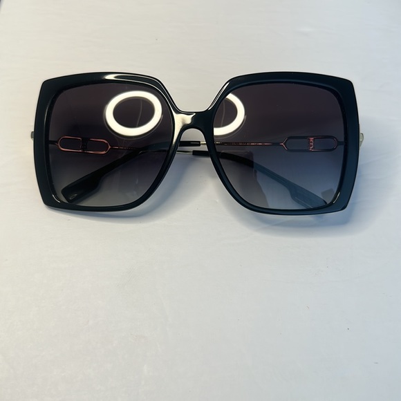 💯 - New - Burberry Luna BE4332F 30018G Sunglasses Women's Black/Grey Gradien… - Picture 11 of 13